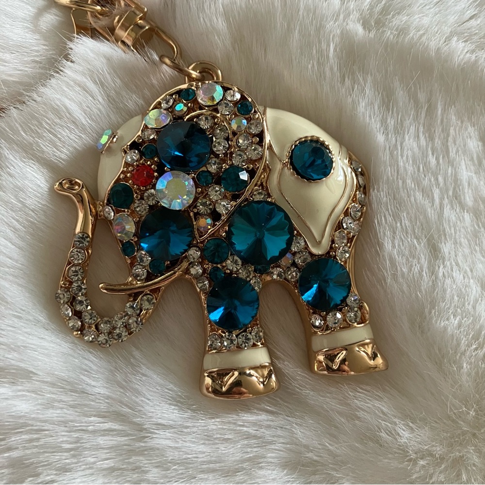 Elephant Keychain, NWT - Picture 3 of 4